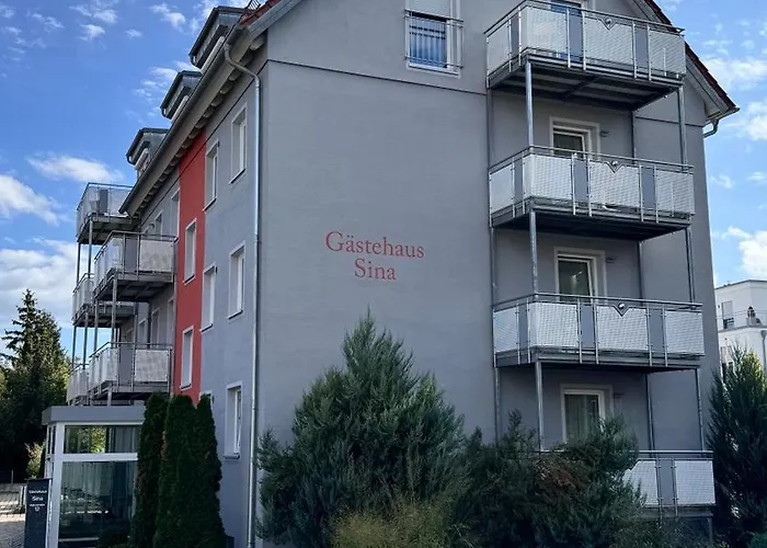 Goldener Schlüssel mit Gästehaus Sina